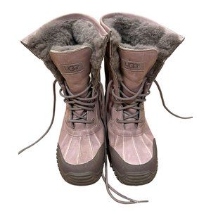 UGG Australia Like NEW Condition! Adirondack style 3052 Winter Boots, Size 7
